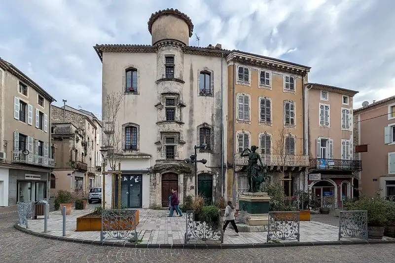 Bourg-Saint-Andéol
