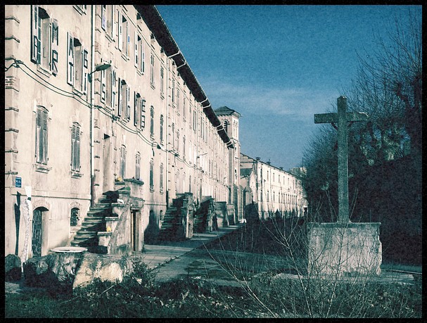 viviers cite blanche