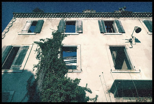 viviers cite blanche